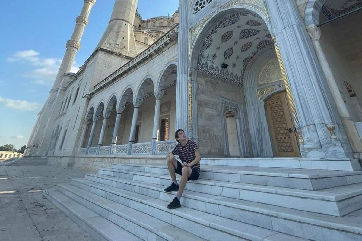 阿达纳市的主要景点之一是清真寺 