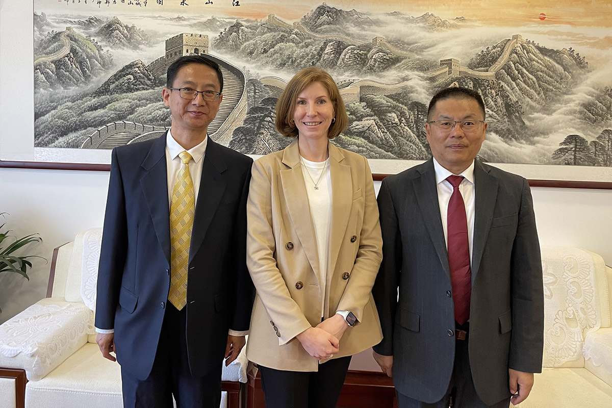 圣理工与华北理工大学商务洽谈