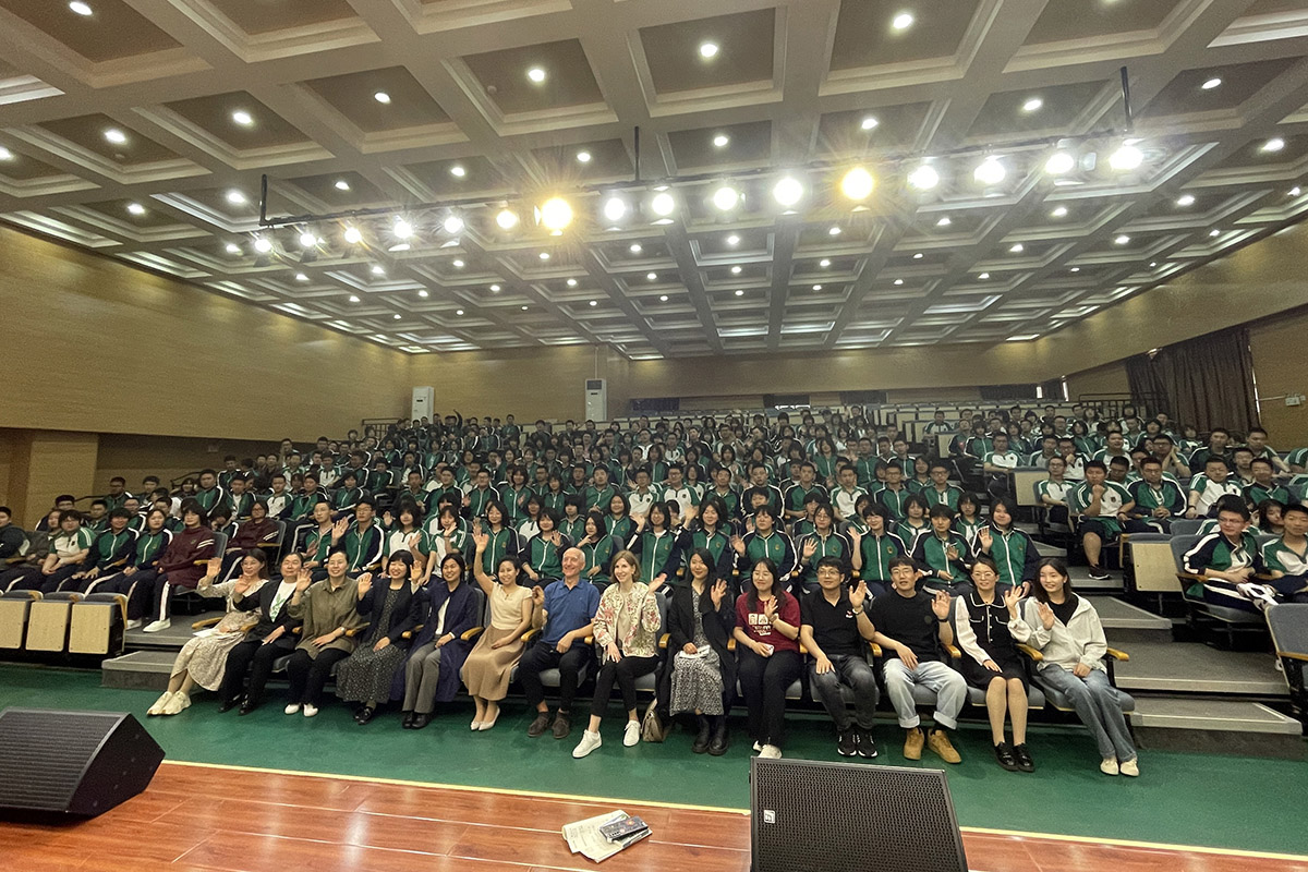 向中国留学申请人介绍圣理工教育项目