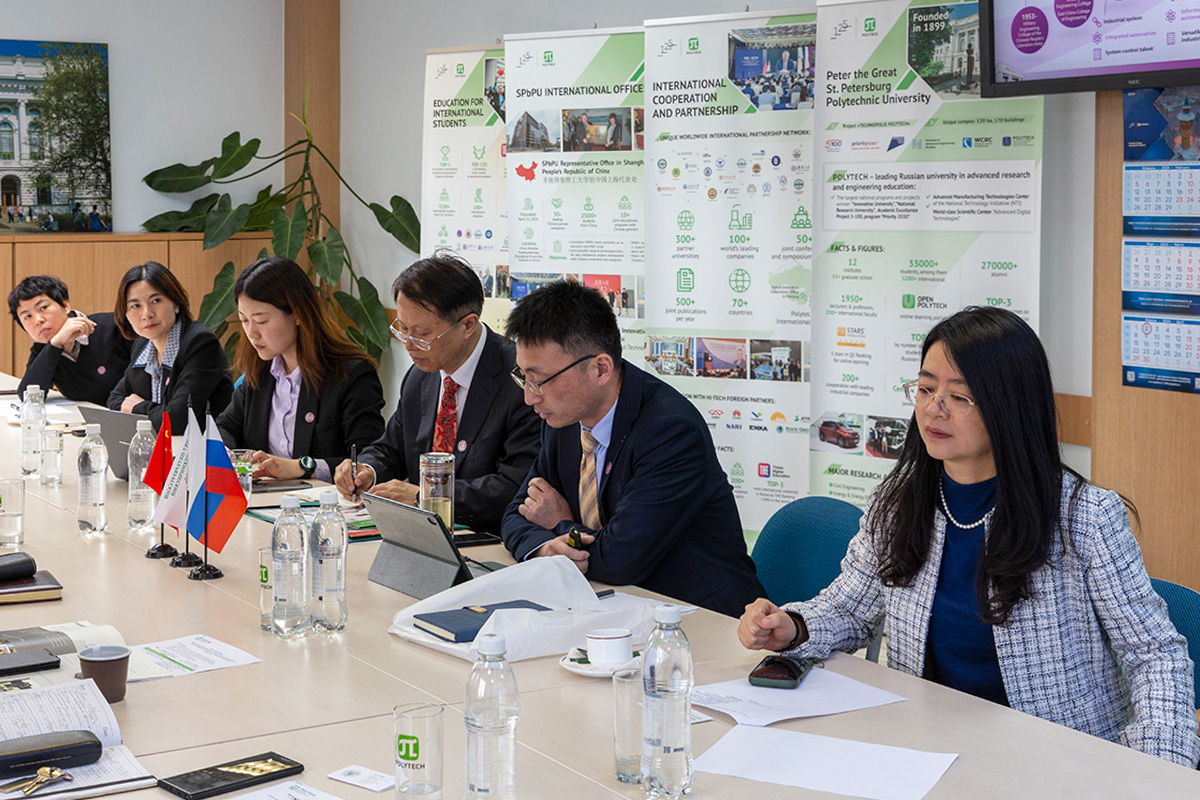 4月南理工对圣理工大学访问 