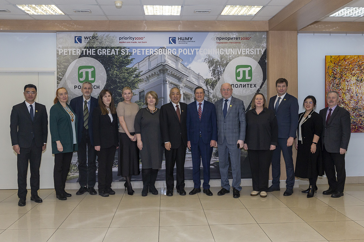 深圳北理莫斯科大学校长李和章教授率代表团访问了理工大学