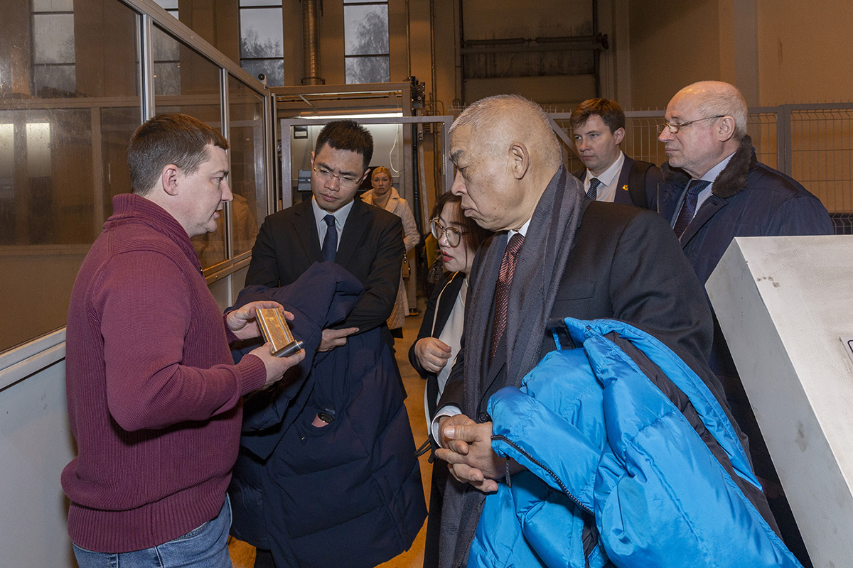 轻质材料与结构实验室