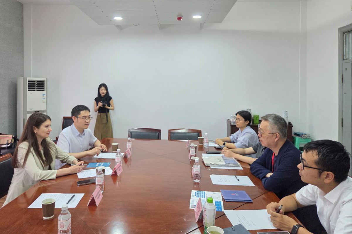参加论坛与土木工程学院扩大了合作伙伴的地域