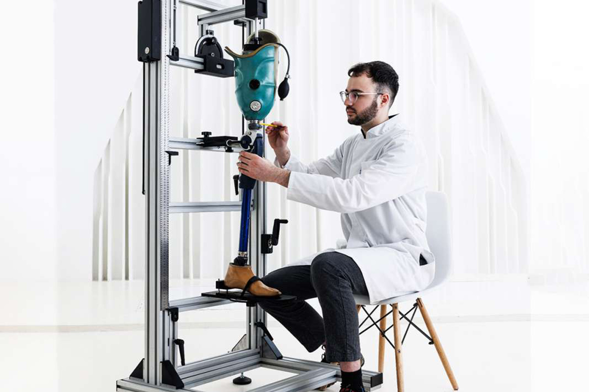 通用假肢支架：精度高、速度快、俄罗斯制造