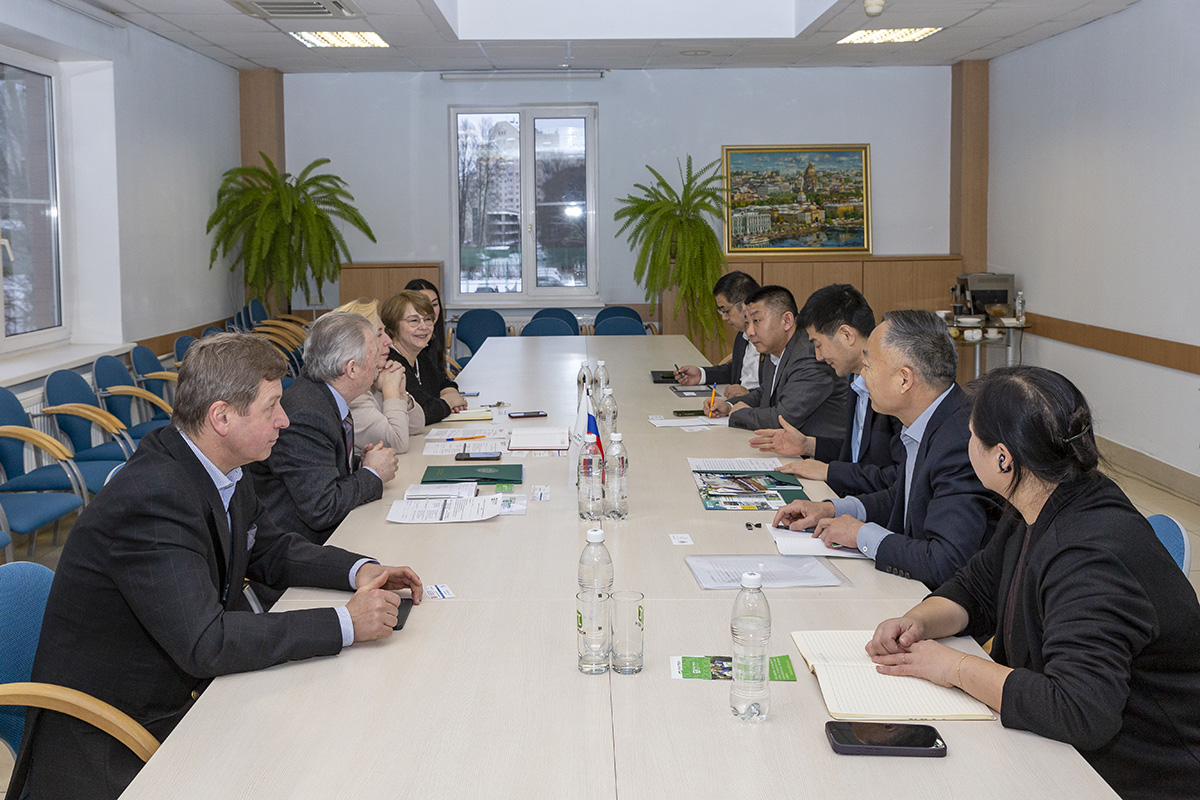 山东理工大学代表团