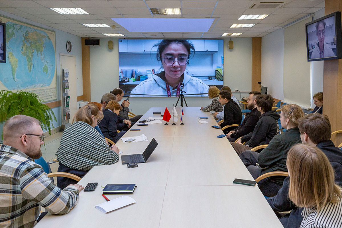 东南大学公共卫生学院黄婧副教授