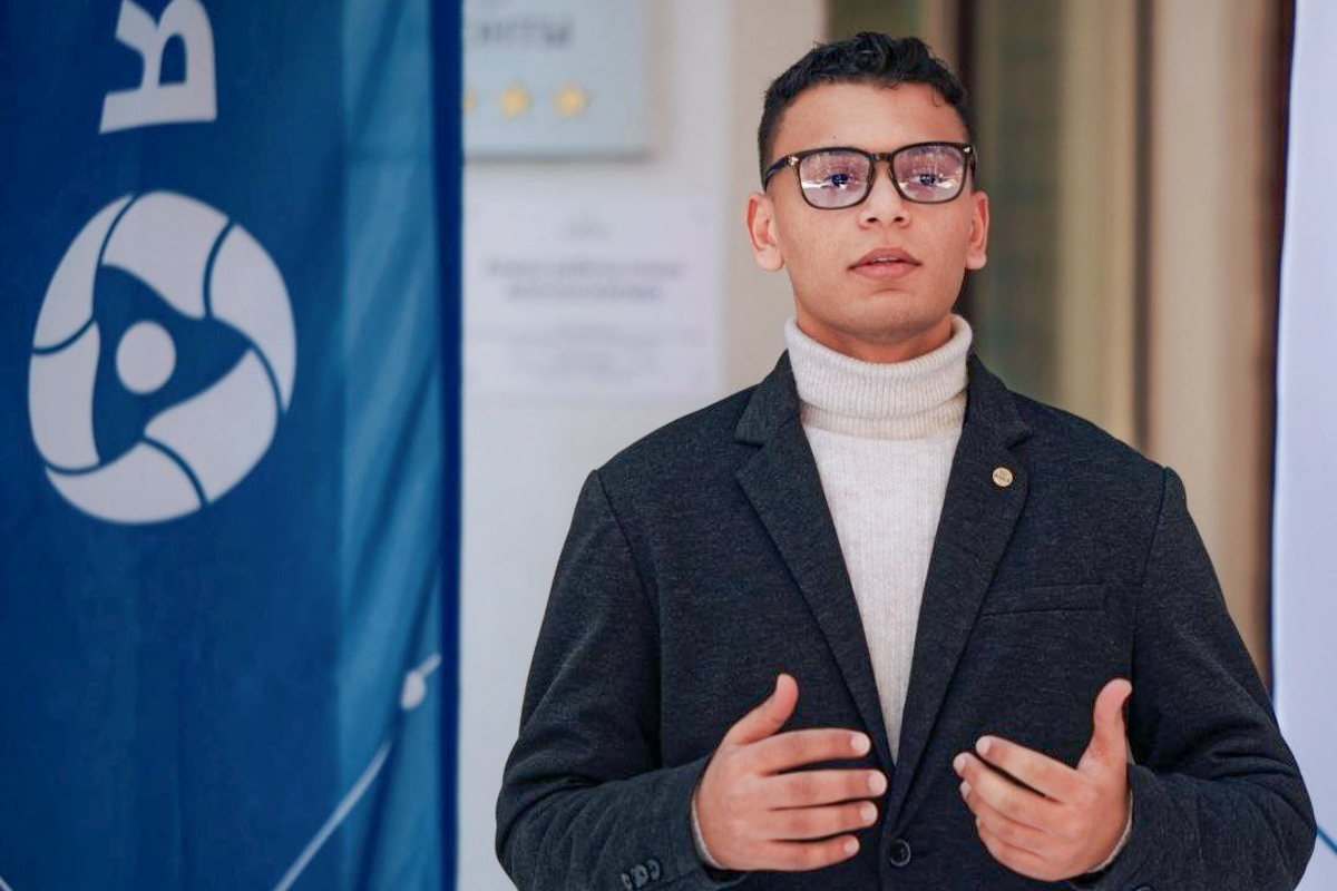 阿纳斯·阿布哈吉拉斯