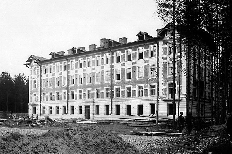 第一教授楼（1902年） 