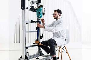 通用假肢支架：精度高、速度快、俄罗斯制造