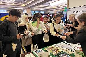 圣彼得堡理工大学参加塔什干展会：如何选择未来职业并进入一流技术大学